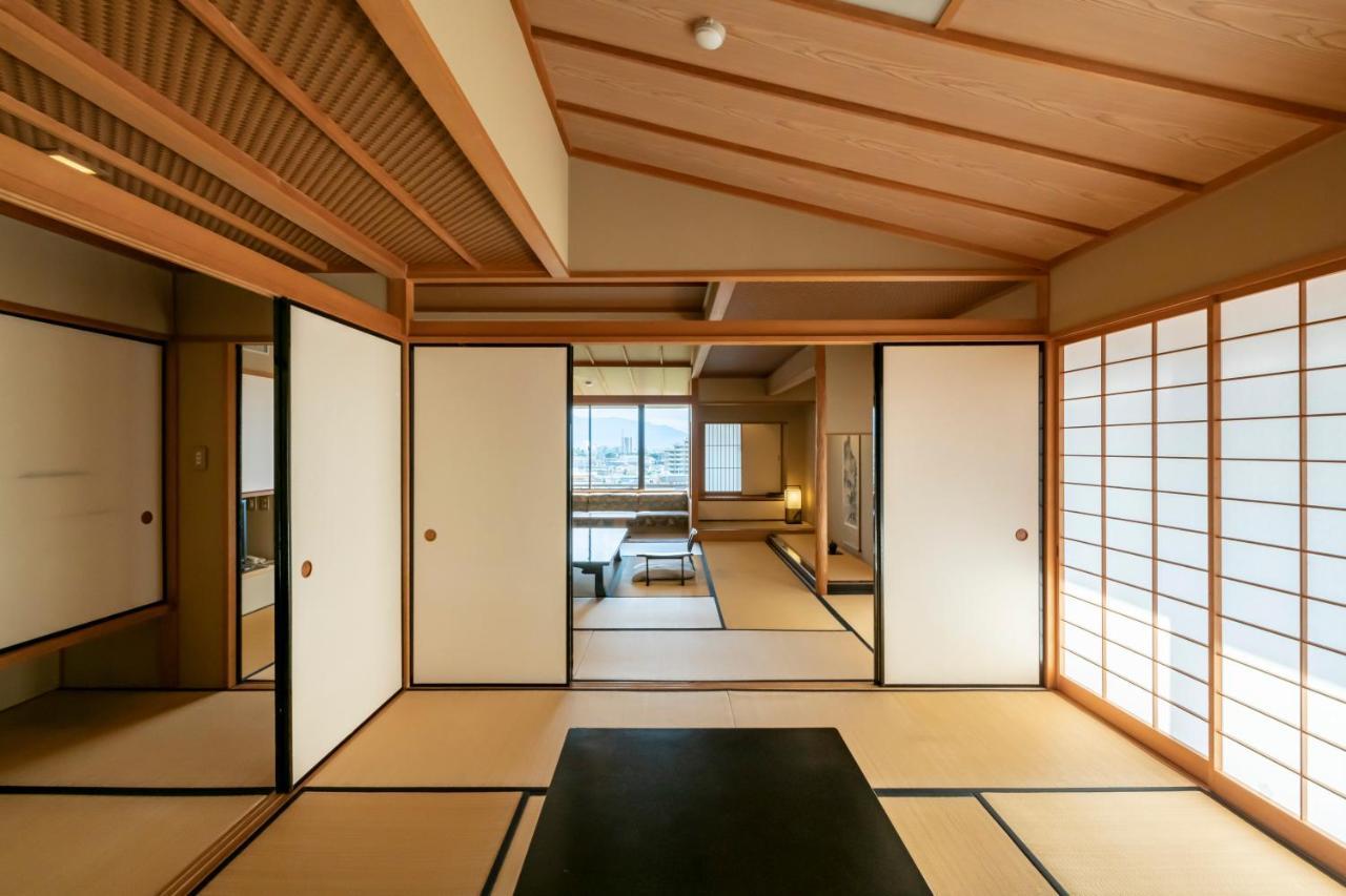 Tokiwa Hotel Кофу Экстерьер фото